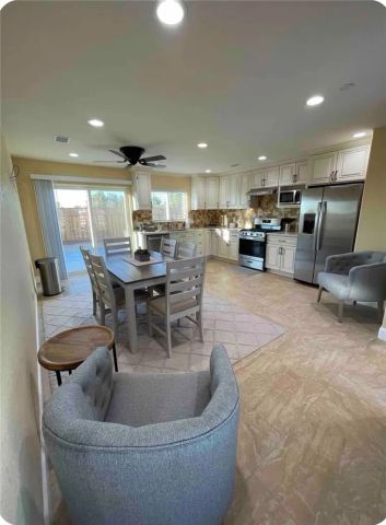 40104 25th West, Palmdale, CA 93551