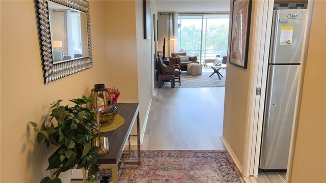 7461 W COUNTRY CLUB DRIVE N 306, Sarasota, FL 34243