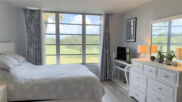 7461 W COUNTRY CLUB DRIVE N 306, Sarasota, FL 34243
