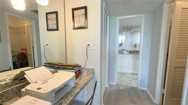 7461 W COUNTRY CLUB DRIVE N 306, Sarasota, FL 34243