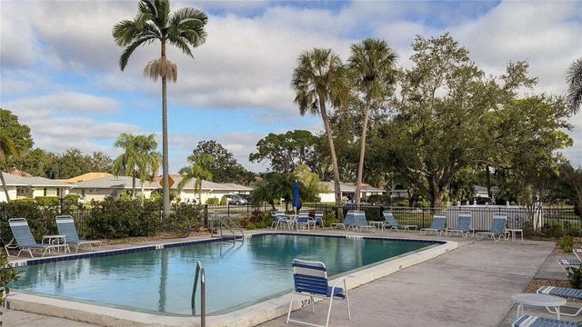 7461 W COUNTRY CLUB DRIVE N 306, Sarasota, FL 34243