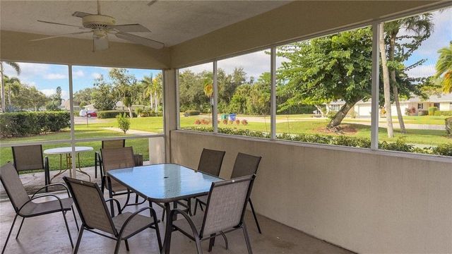 7461 W COUNTRY CLUB DRIVE N 306, Sarasota, FL 34243