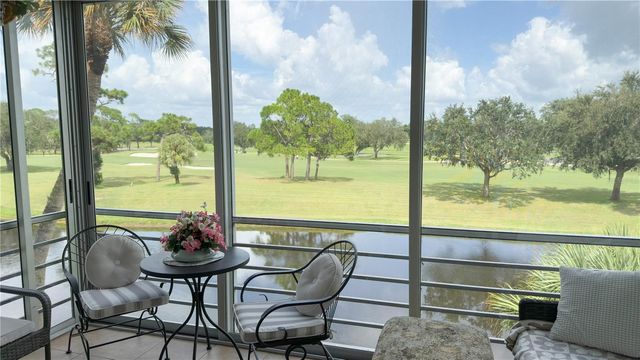 7461 W COUNTRY CLUB DRIVE N 306, Sarasota, FL 34243