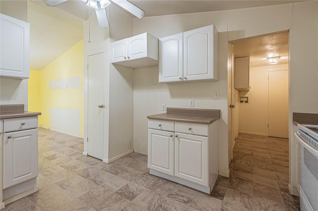 36177 Lomax Road, Brookshire, TX 77423