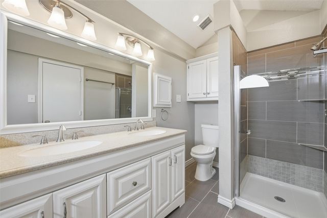 8852 Tyne Trail, Fort Worth, TX 76118