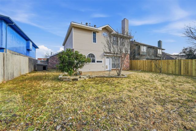 8852 Tyne Trail, Fort Worth, TX 76118