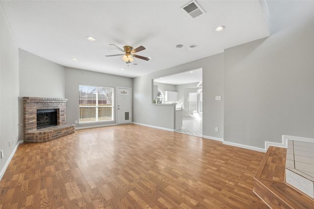 8852 Tyne Trail, Fort Worth, TX 76118