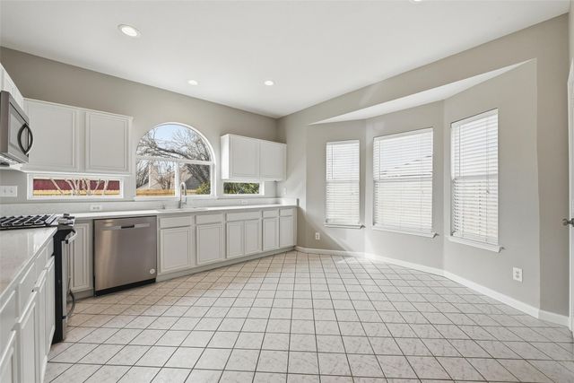 8852 Tyne Trail, Fort Worth, TX 76118