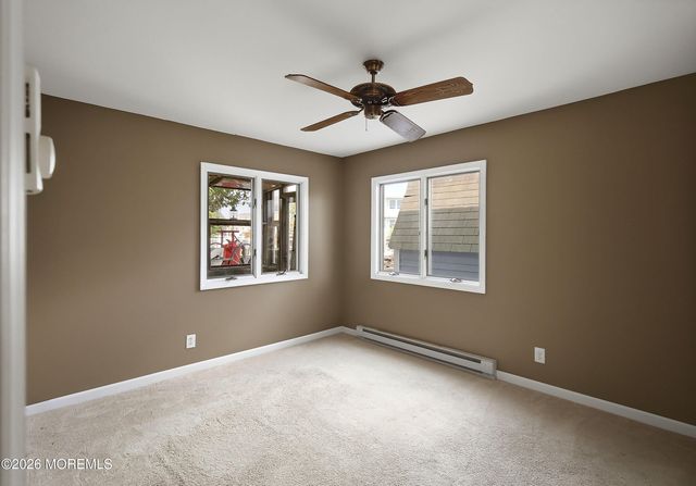 72 Rosalyn Drive, Beach Haven West, NJ 08050