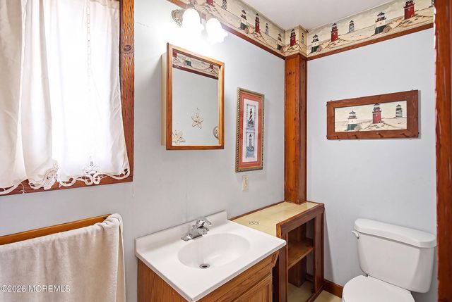72 Rosalyn Drive, Beach Haven West, NJ 08050