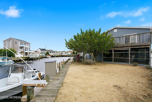 72 Rosalyn Drive, Beach Haven West, NJ 08050
