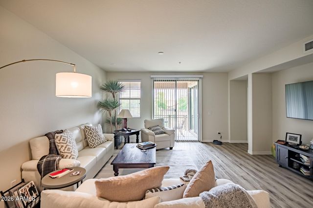 29120 N 22ND Avenue 105, Phoenix, AZ 85085