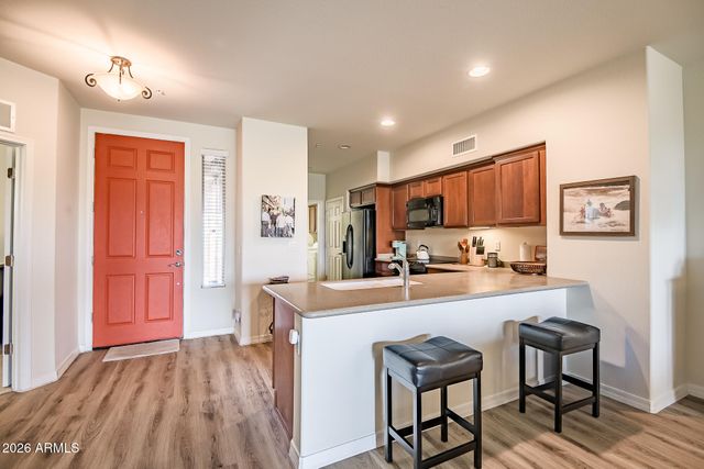 29120 N 22ND Avenue 105, Phoenix, AZ 85085