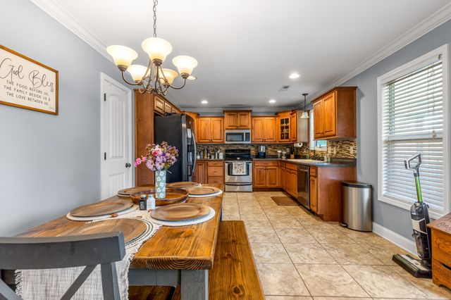 27 Running Oak Drive, Ringgold, GA 30736