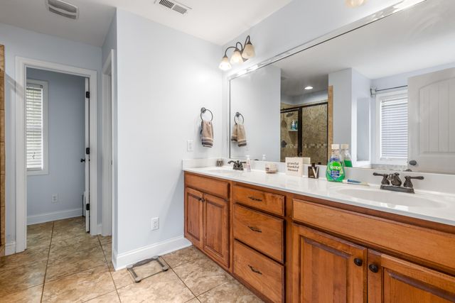 27 Running Oak Drive, Ringgold, GA 30736