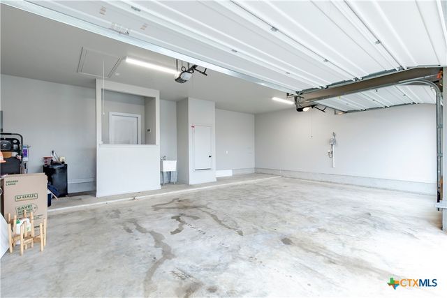 9000 Grand Oaks Lane, Killeen, TX 76542