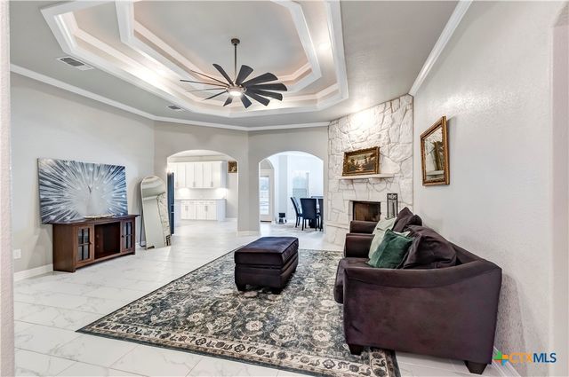 9000 Grand Oaks Lane, Killeen, TX 76542