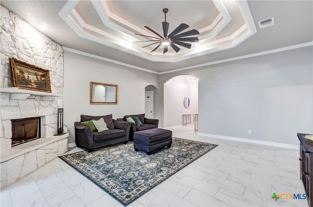 9000 Grand Oaks Lane, Killeen, TX 76542