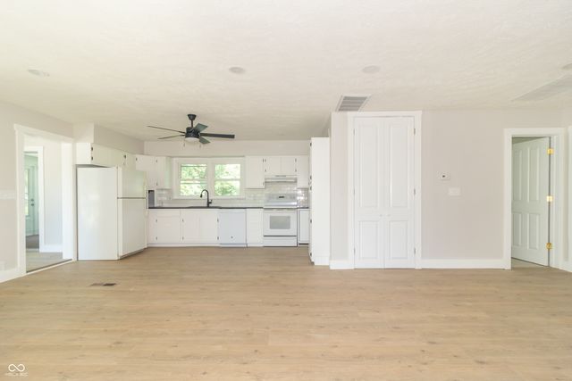 3809 N State Road 9 Road, Greenfield, IN 46140