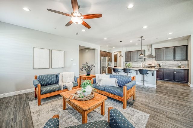 4468 Little Canyon Drive, Madera, CA 93636