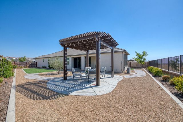 4468 Little Canyon Drive, Madera, CA 93636