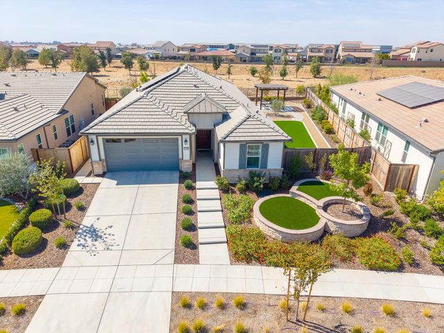 4468 Little Canyon Drive, Madera, CA 93636