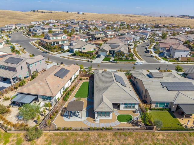 4468 Little Canyon Drive, Madera, CA 93636