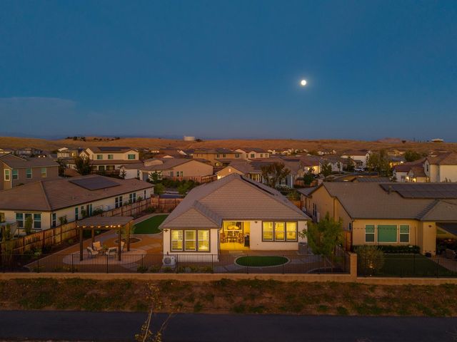 4468 Little Canyon Drive, Madera, CA 93636