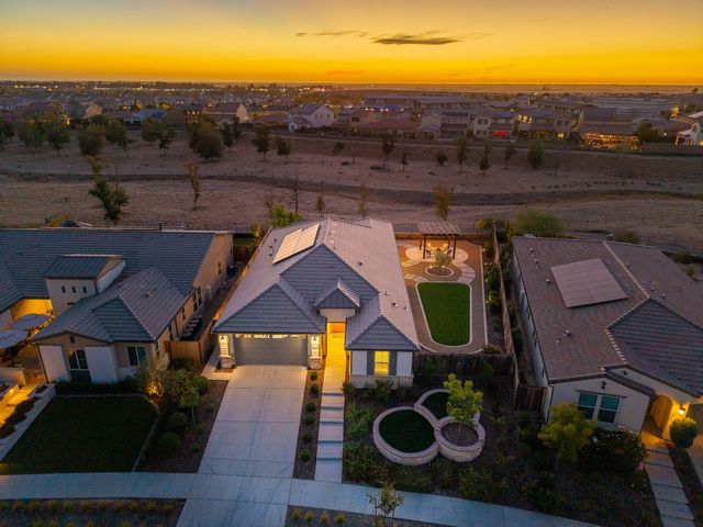 4468 Little Canyon Drive, Madera, CA 93636