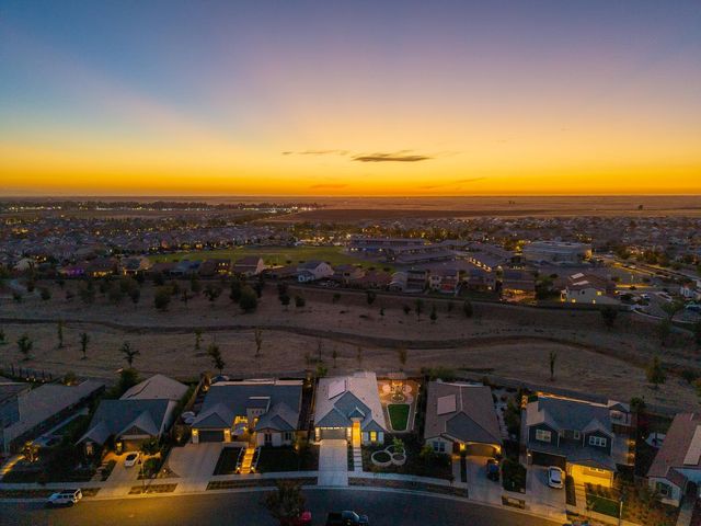 4468 Little Canyon Drive, Madera, CA 93636