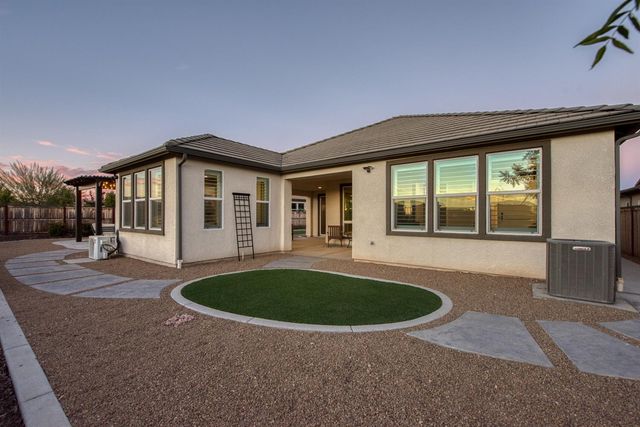 4468 Little Canyon Drive, Madera, CA 93636