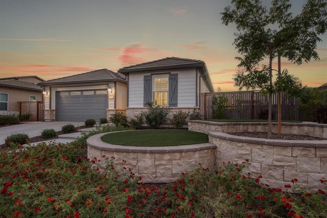 4468 Little Canyon Drive, Madera, CA 93636