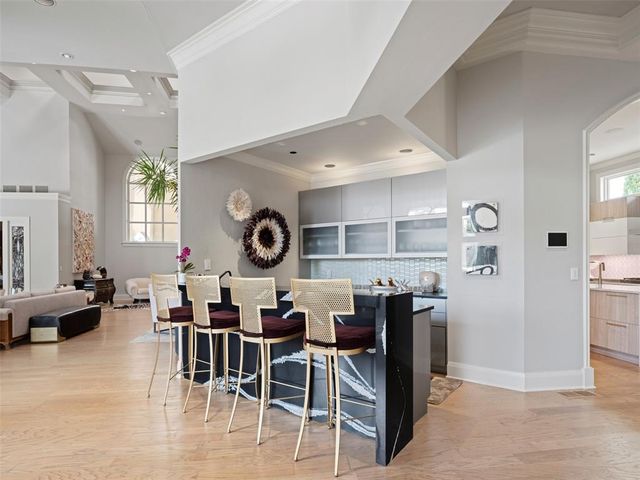 1805 W Wilshire Boulevard, Nichols Hills, OK 73116