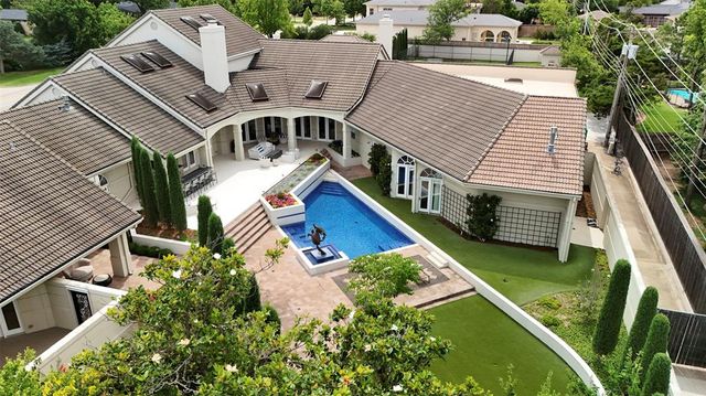 1805 W Wilshire Boulevard, Nichols Hills, OK 73116