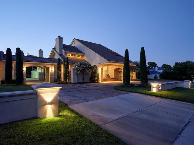 1805 W Wilshire Boulevard, Nichols Hills, OK 73116