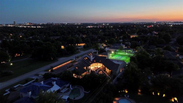 1805 W Wilshire Boulevard, Nichols Hills, OK 73116