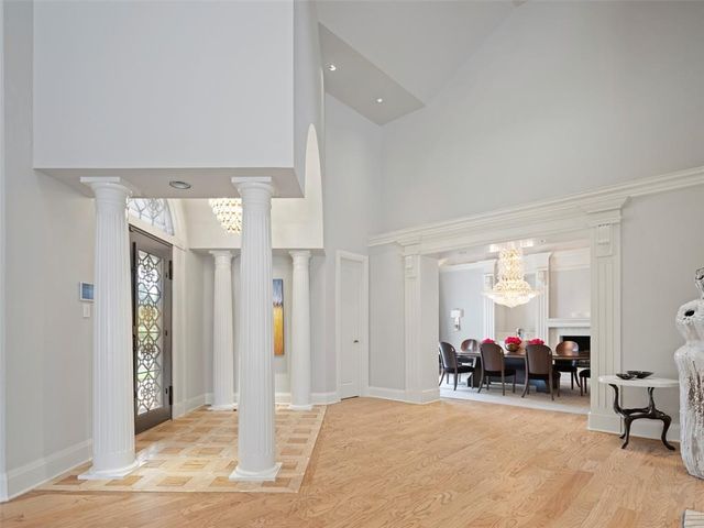 1805 W Wilshire Boulevard, Nichols Hills, OK 73116