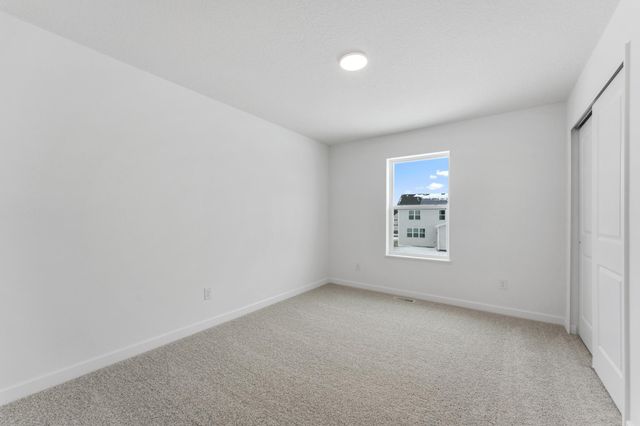 1913 Ironwood Drive, Carver, MN 55315