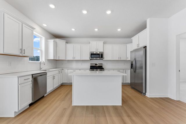 1913 Ironwood Drive, Carver, MN 55315