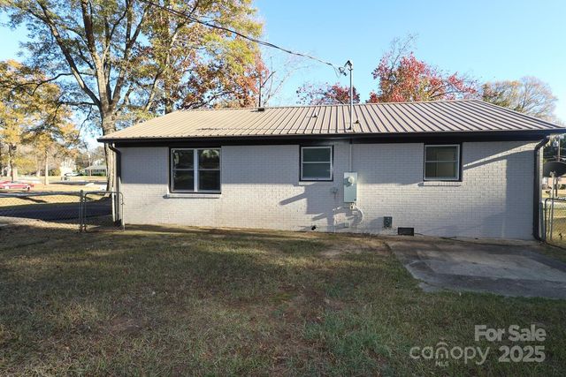 300 Grover Moore Place, Indian Trail, NC 28079