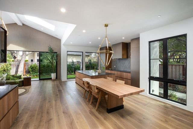 1866 Valparaiso Avenue, Menlo Park, CA 94025