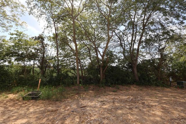 33 Englewood Road, Commercial Point, OH 43116