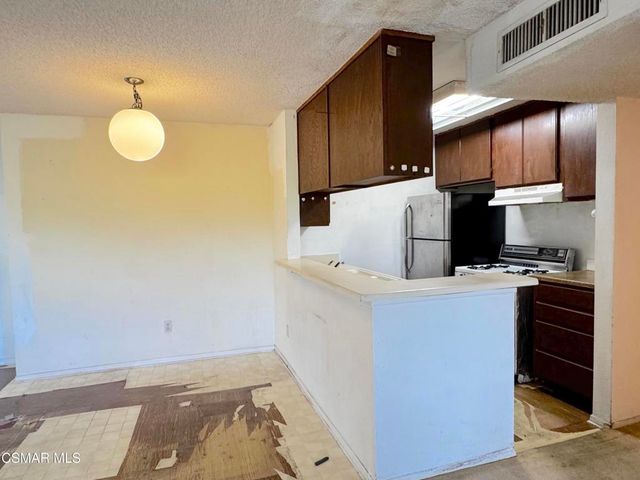 10331 Lindley Avenue 132, Porter Ranch, CA 91326