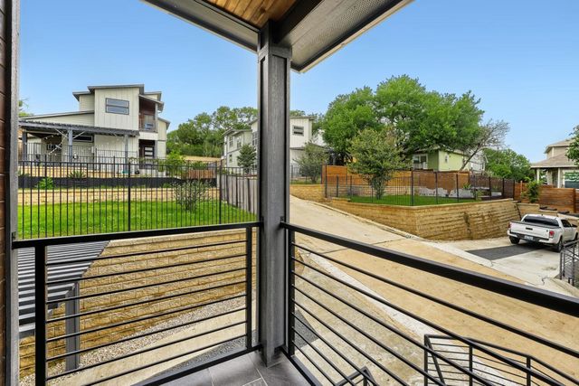 1126 Lott Ave B, Austin, TX 78721