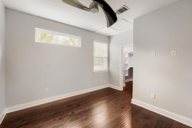 1126 Lott Ave B, Austin, TX 78721