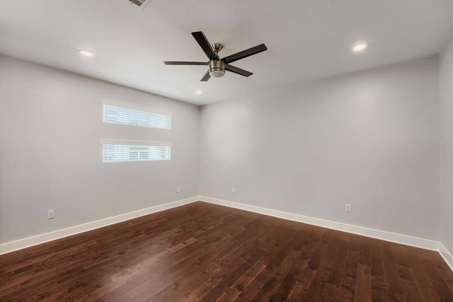 1126 Lott Ave B, Austin, TX 78721