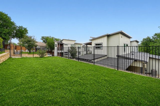 1126 Lott Ave B, Austin, TX 78721