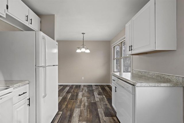 1204 E PARK HILLS DRIVE, Appleton, WI 54915