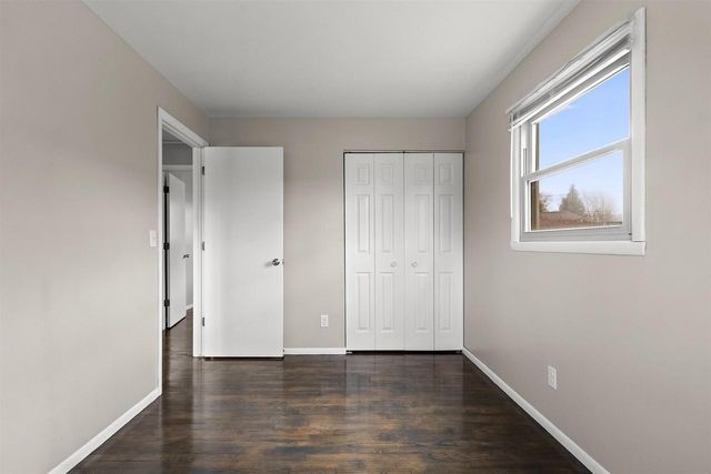 1204 E PARK HILLS DRIVE, Appleton, WI 54915