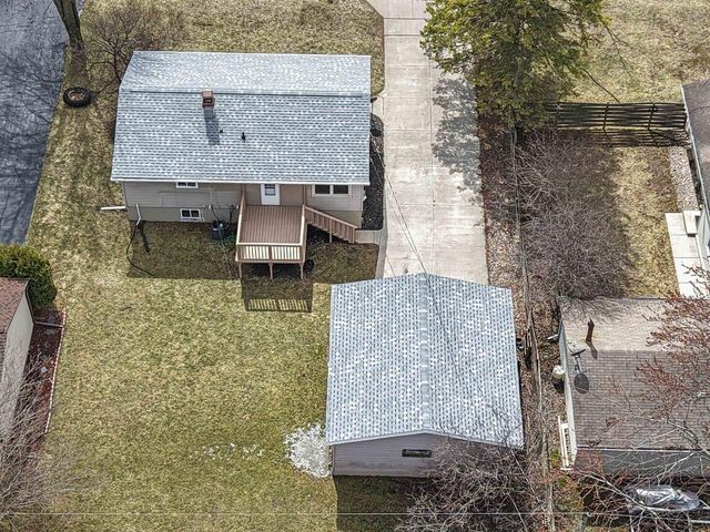 1204 E PARK HILLS DRIVE, Appleton, WI 54915
